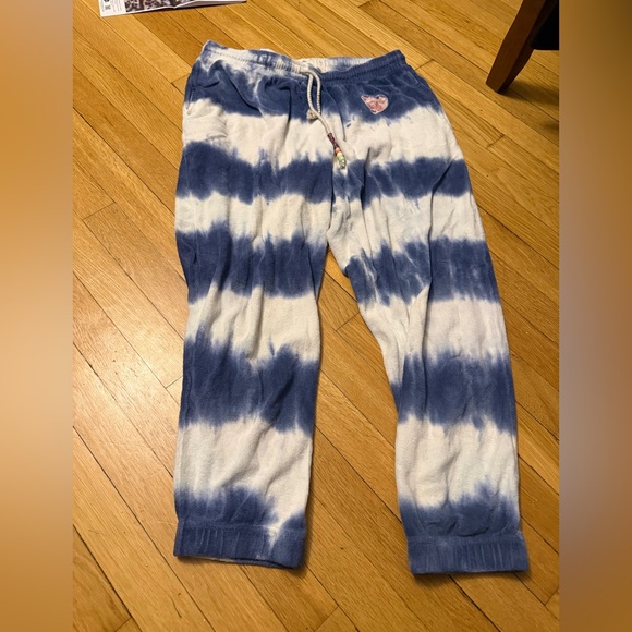 LoveShackFancy Blue and White Towel - Picture 2 of 6